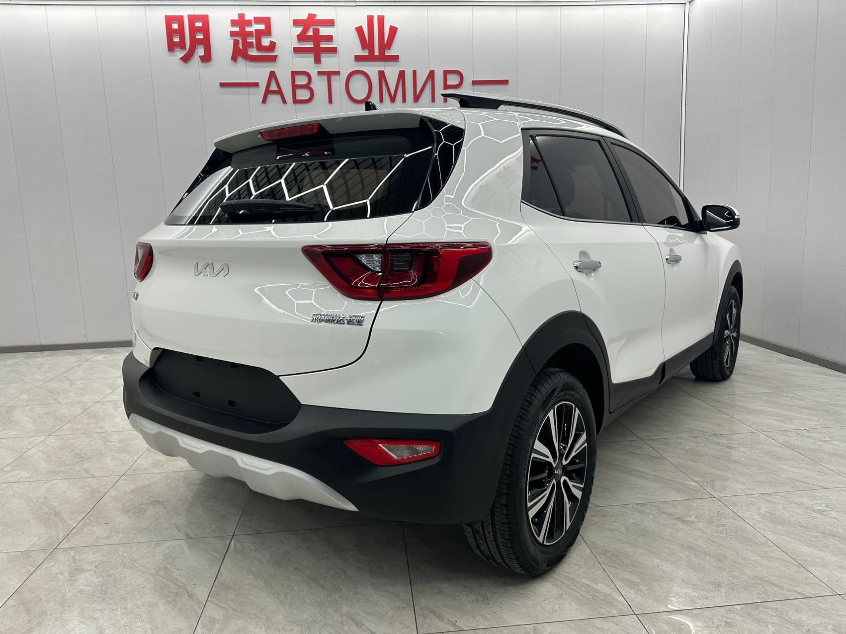 Kia Stonic 2021 — миниатюра 8