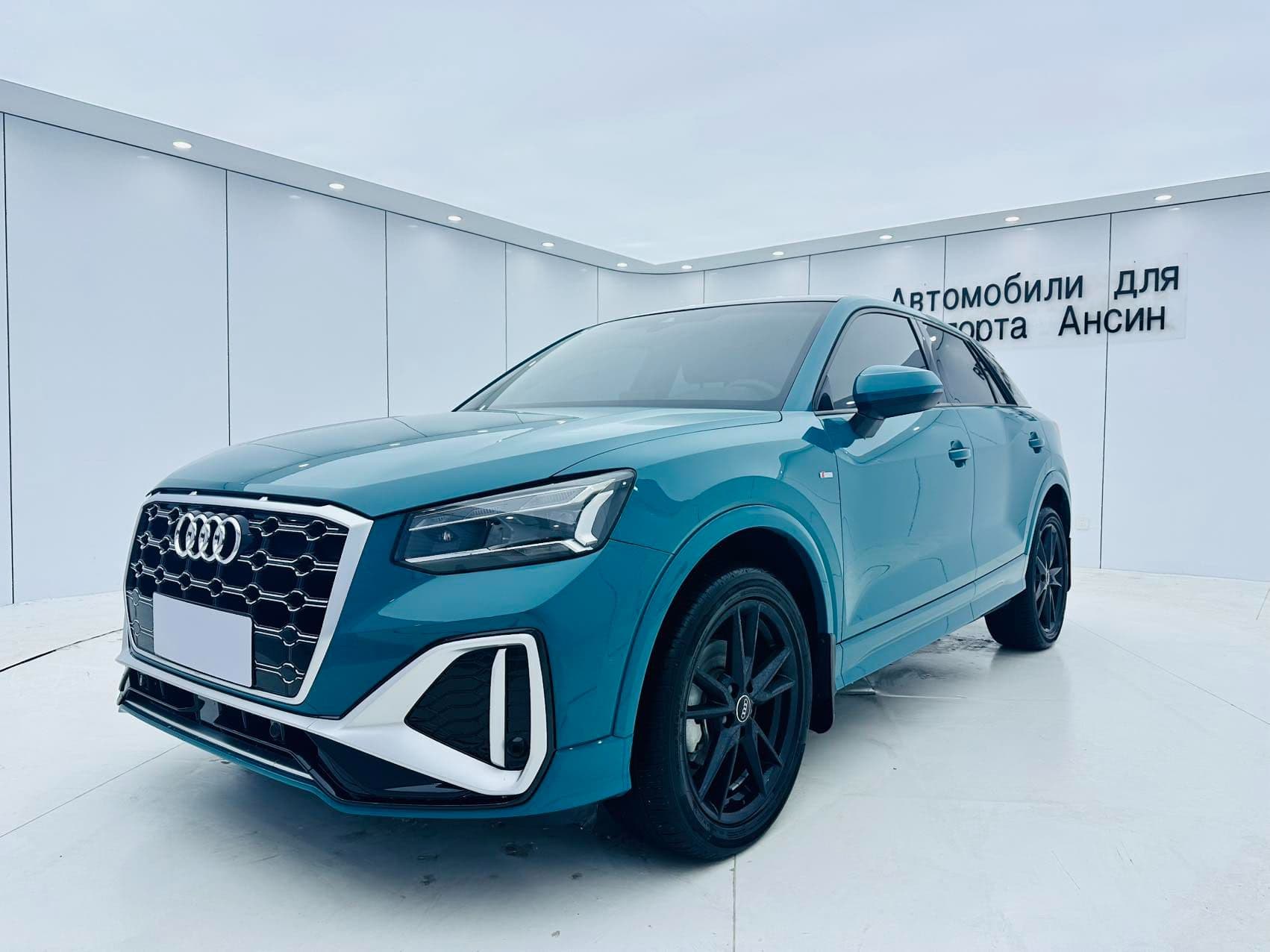 Audi Q2L 2022