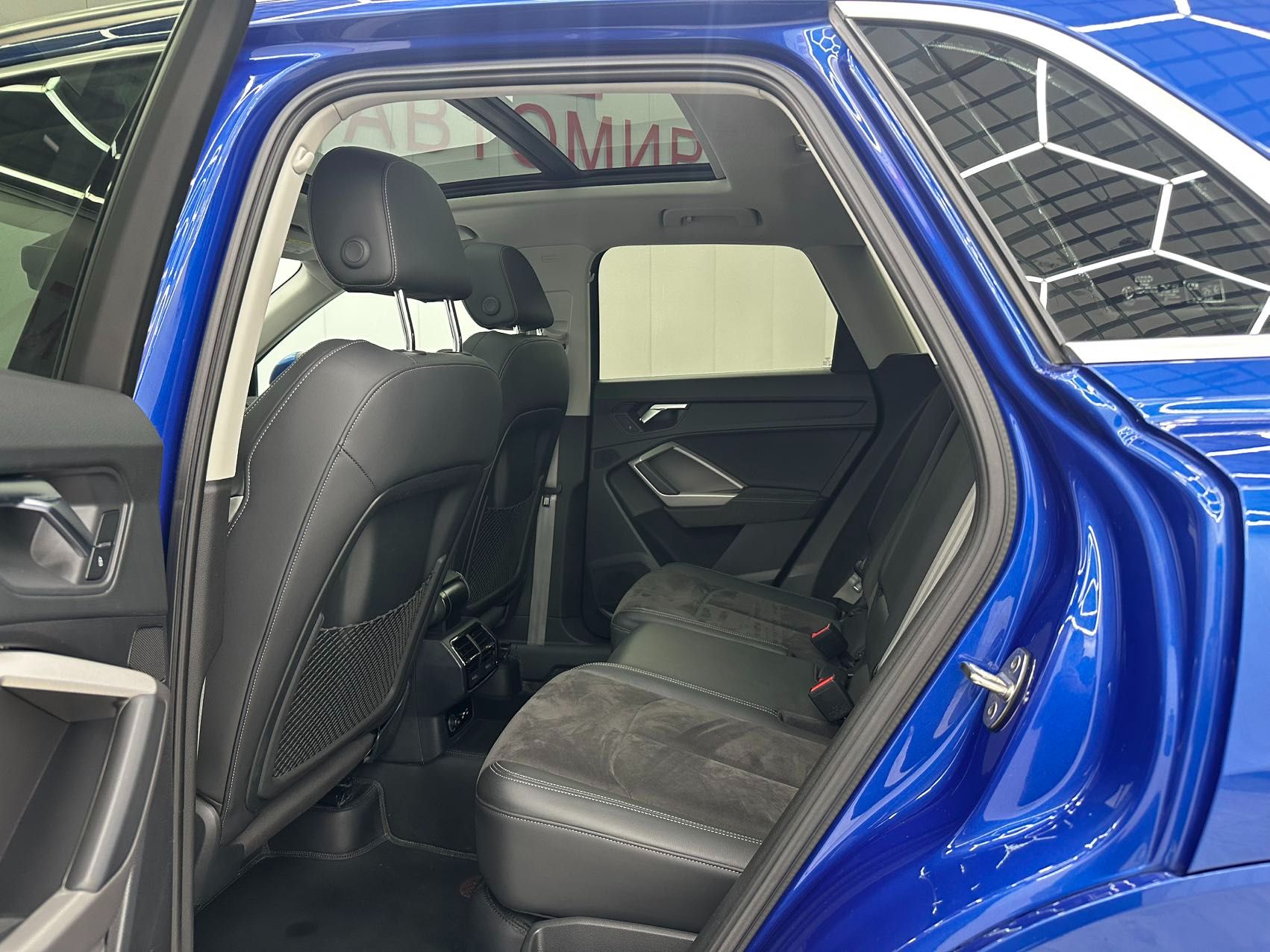 Audi Q3 2022 — миниатюра 8