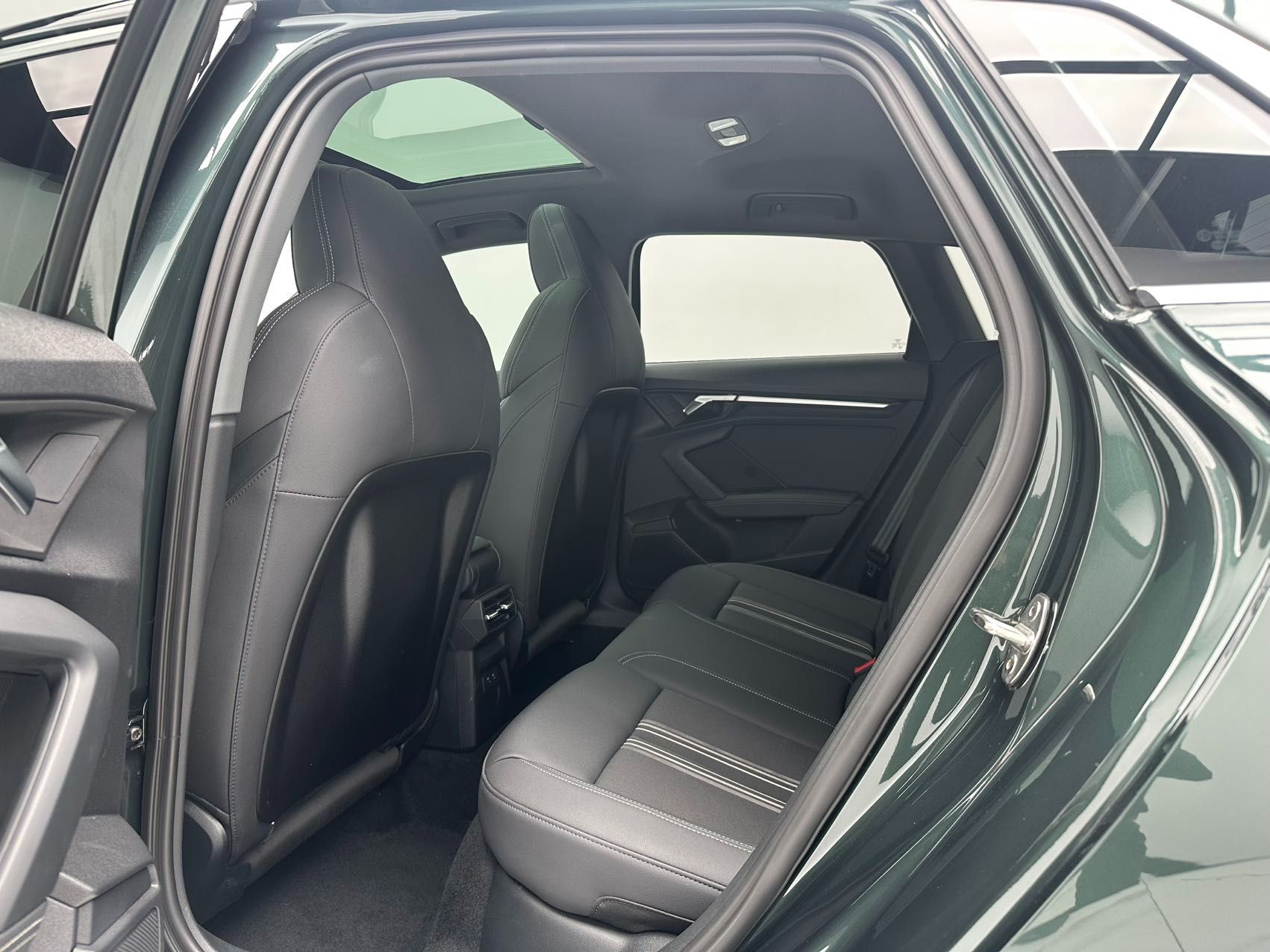 Audi A3 2023 — миниатюра 7