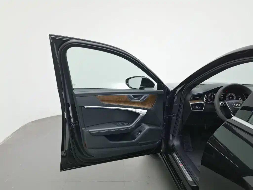 Audi A6L 2023 — миниатюра 8