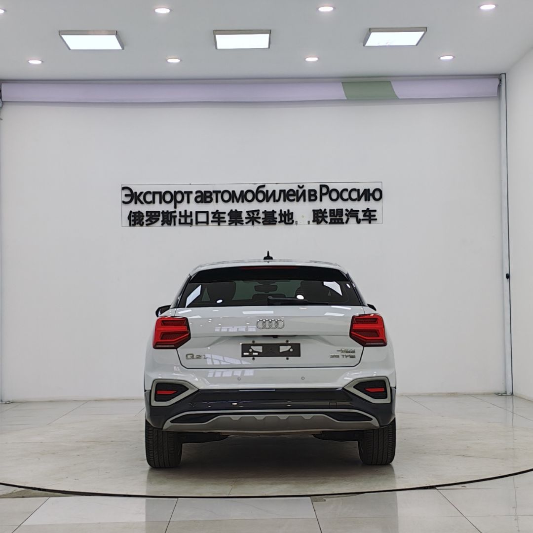Audi Q2 2022 — фото 5