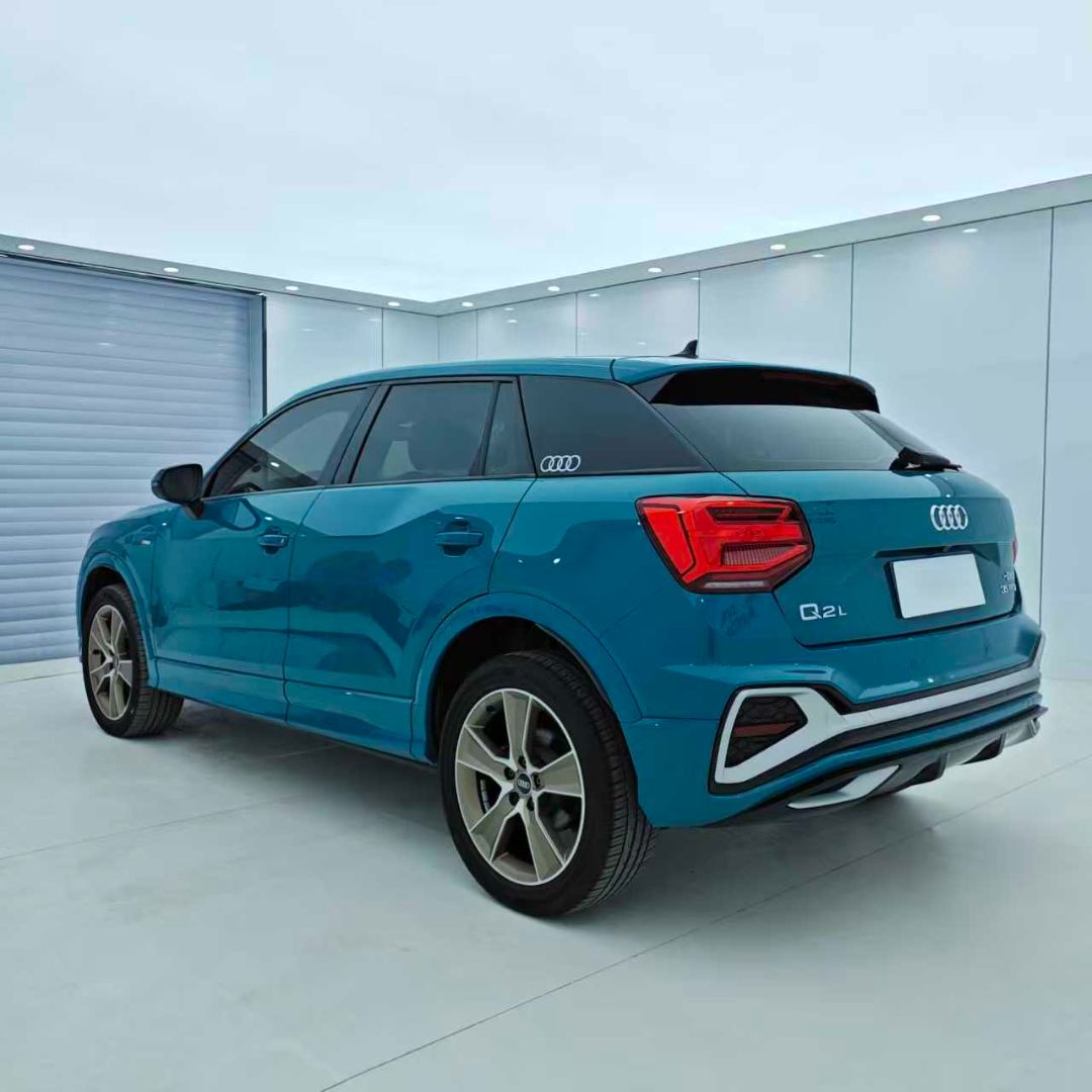 Audi Q2L 2022 — фото 3