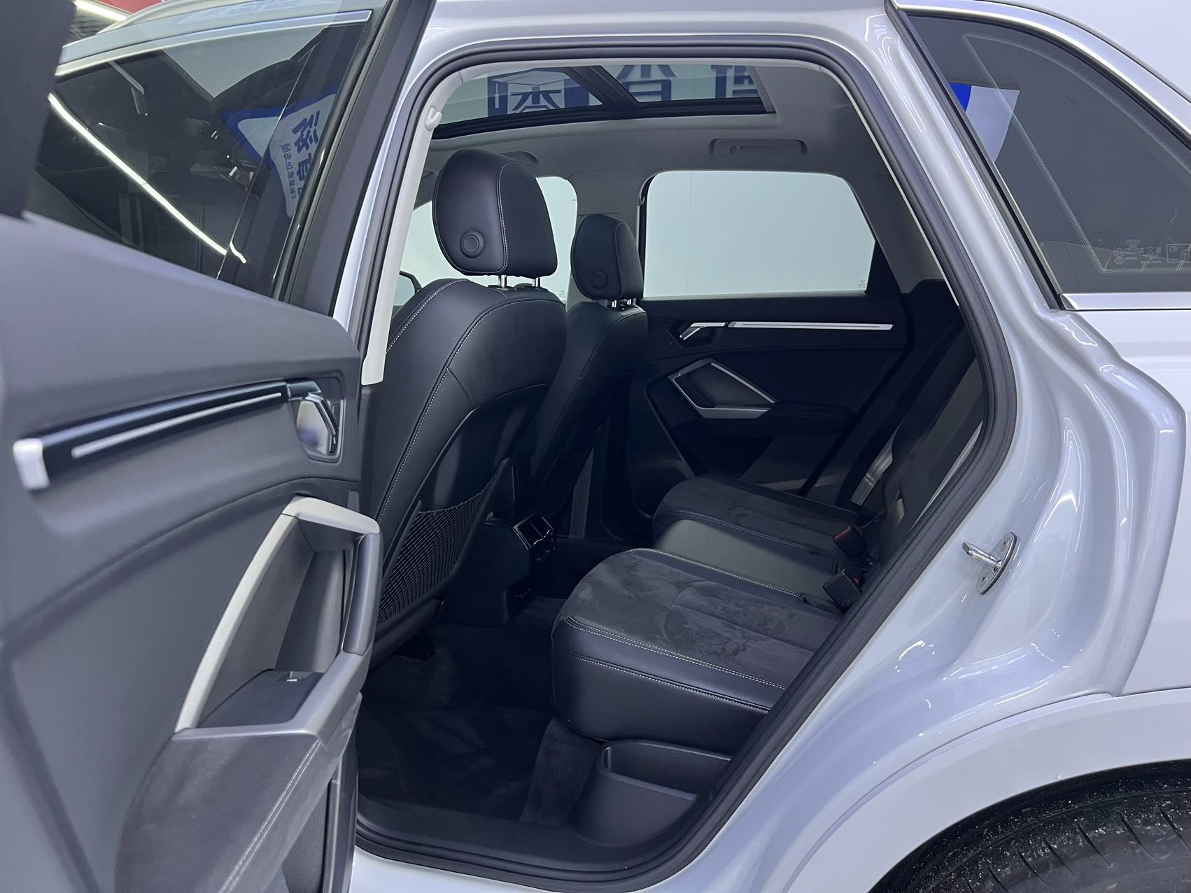 Audi Q3 2023 — миниатюра 6