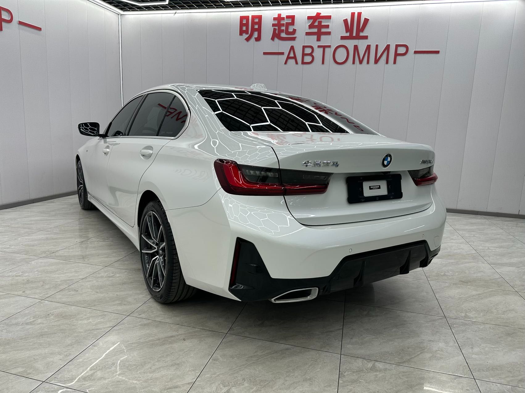 BMW 320LI M SPORT 2023 — фото 4