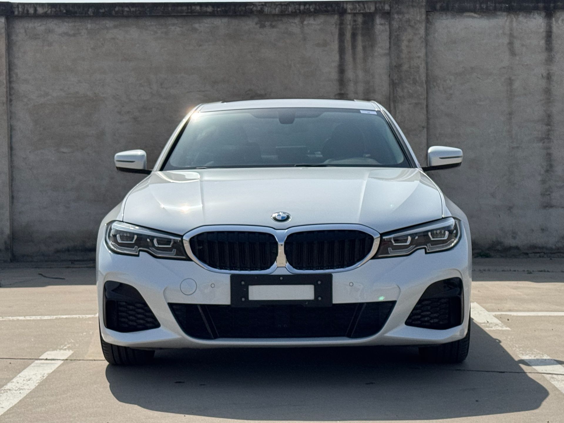 BMW 320LI M SPORT 2023 — фото 2