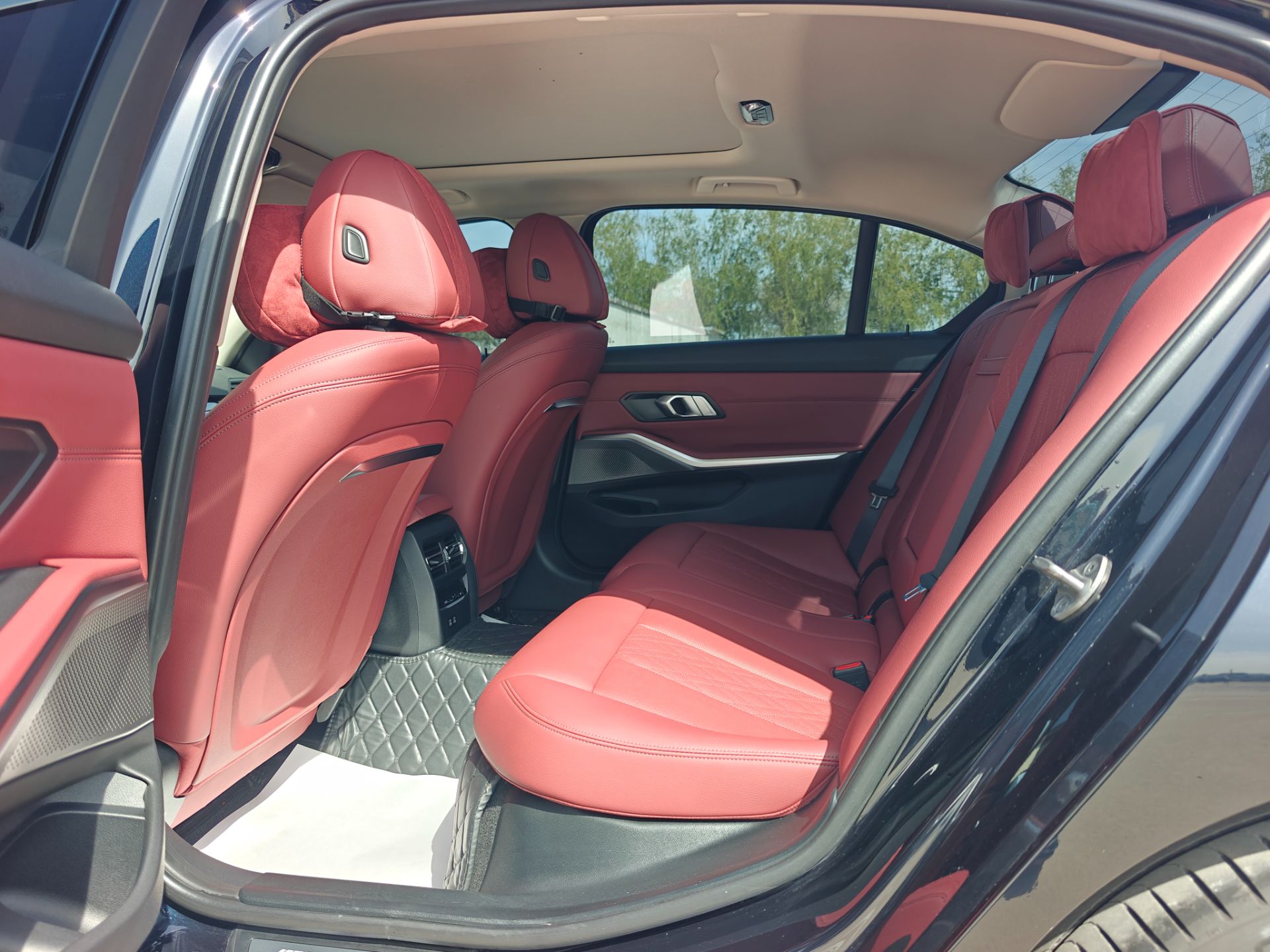 BMW 320LI M SPORT 2023 — миниатюра 7