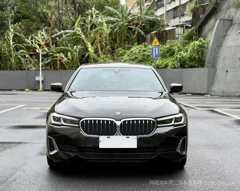 BMW 5 Series 2021 — фото 2