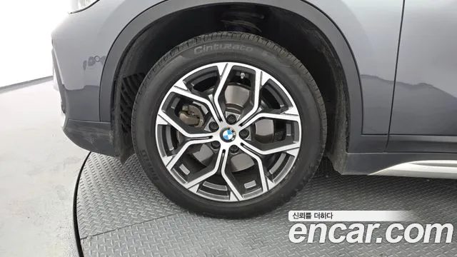 BMW X1 2021 — фото 5