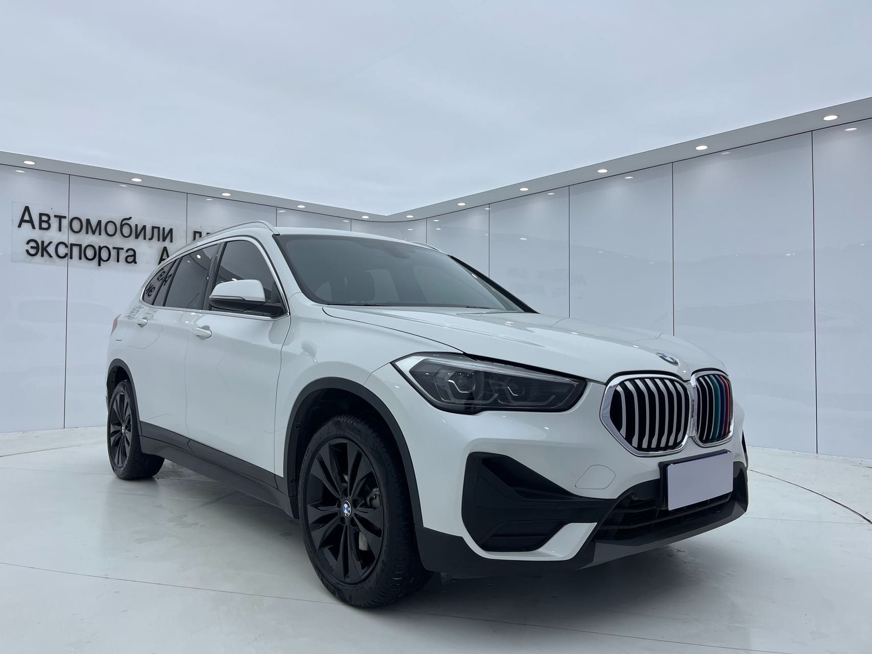 BMW X1 2021 — фото 3