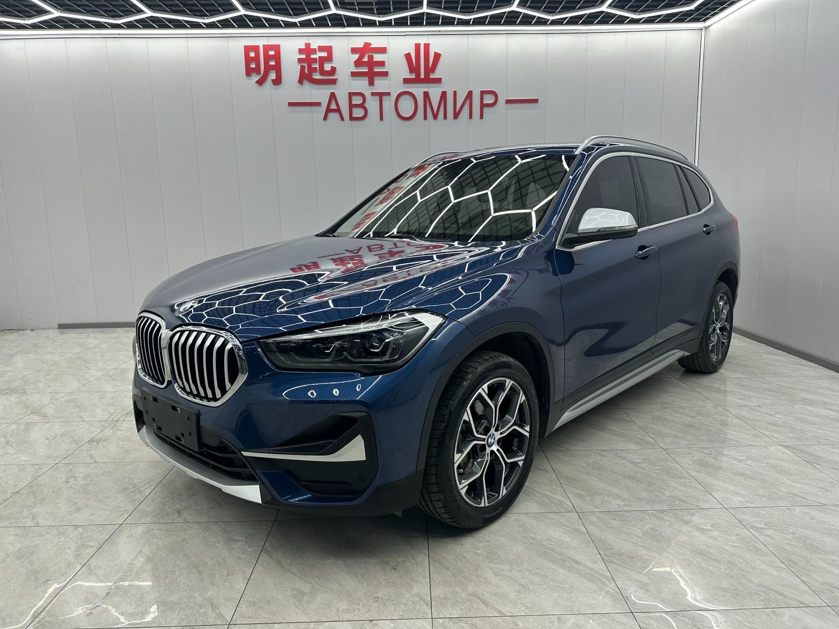 BMW X1 2022 — фото 1