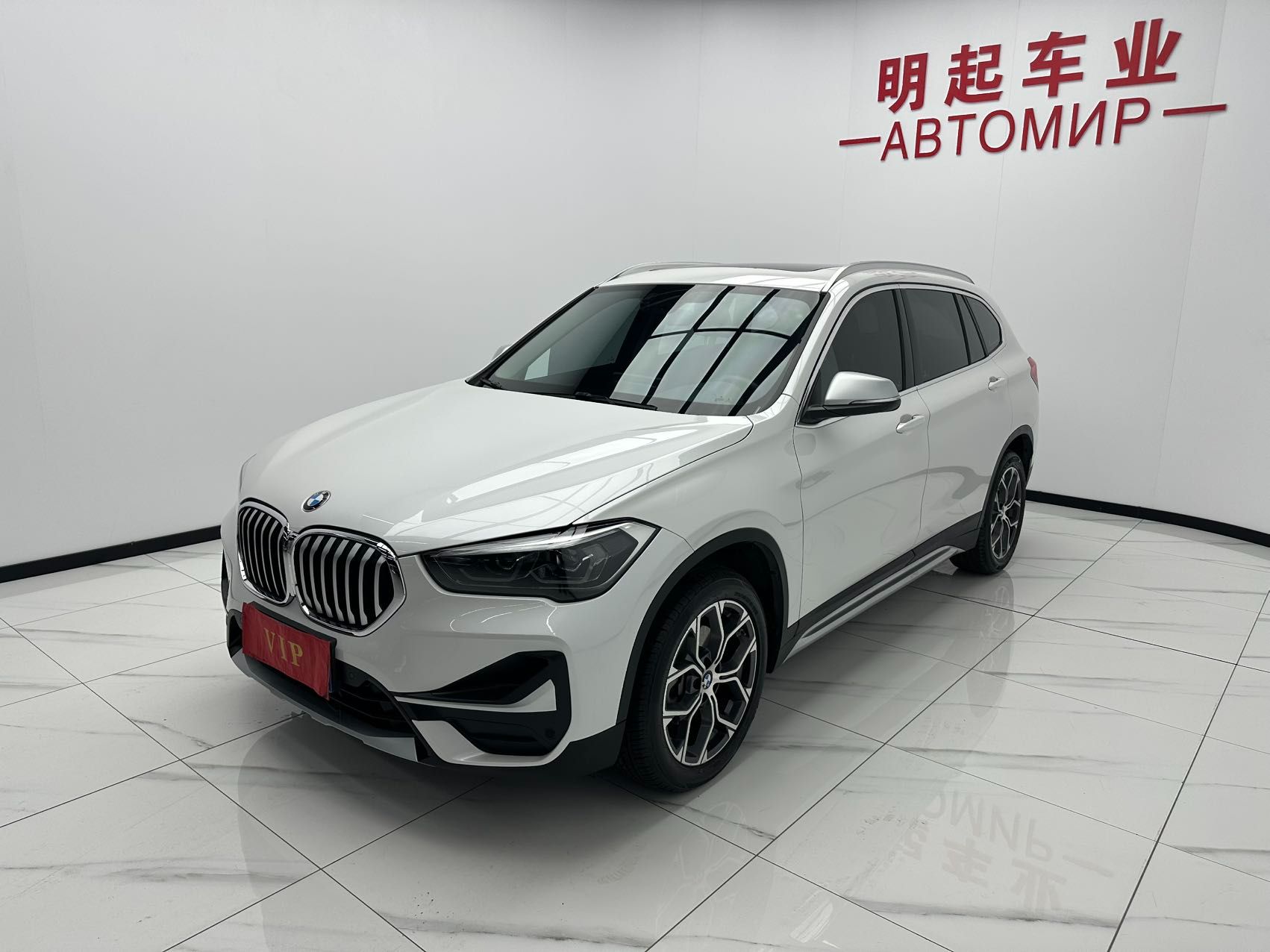 BMW X1 2022 — фото 1