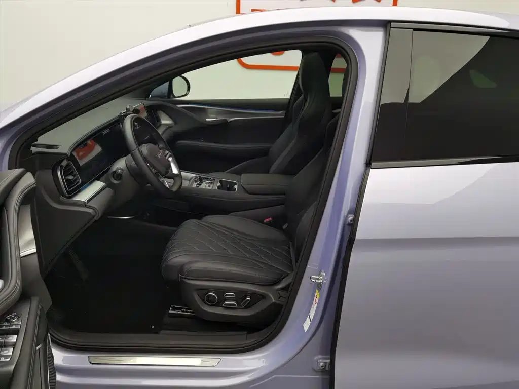 BYD Sealion 07 2025 — миниатюра 10
