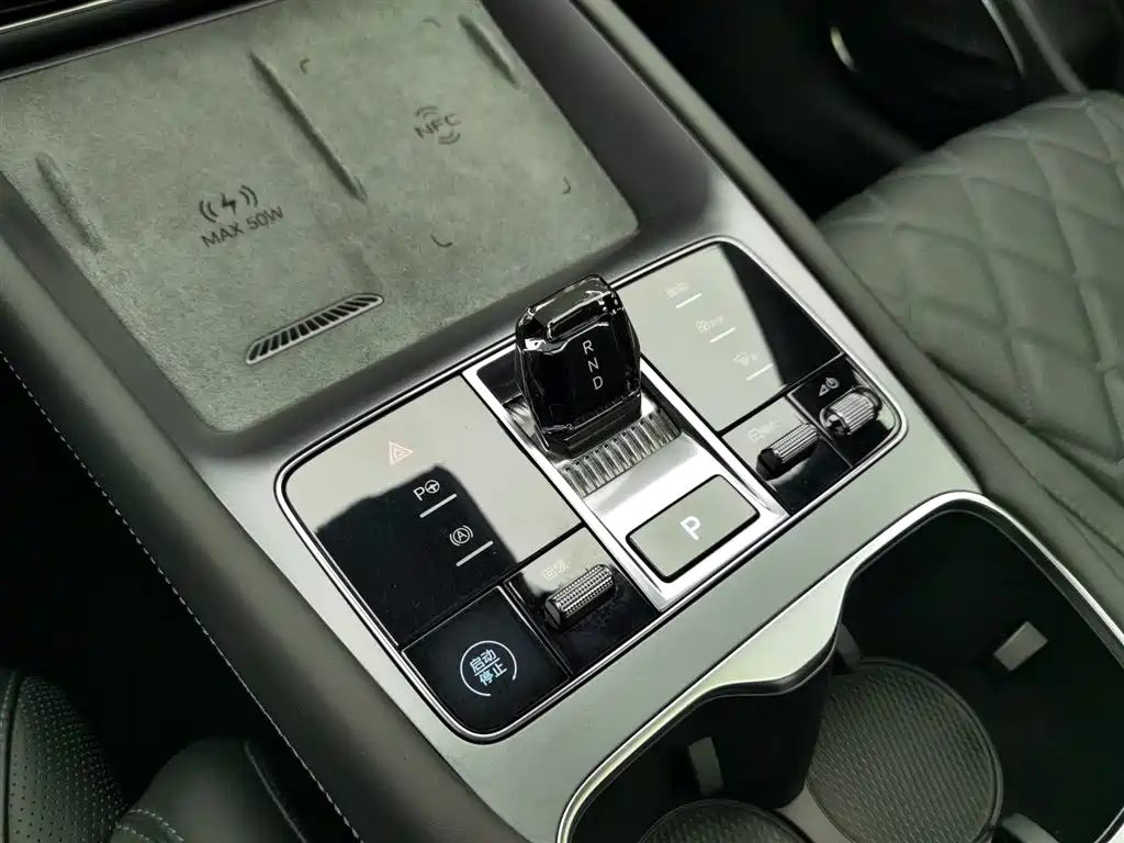 BYD Sealion 07 2025 — миниатюра 13
