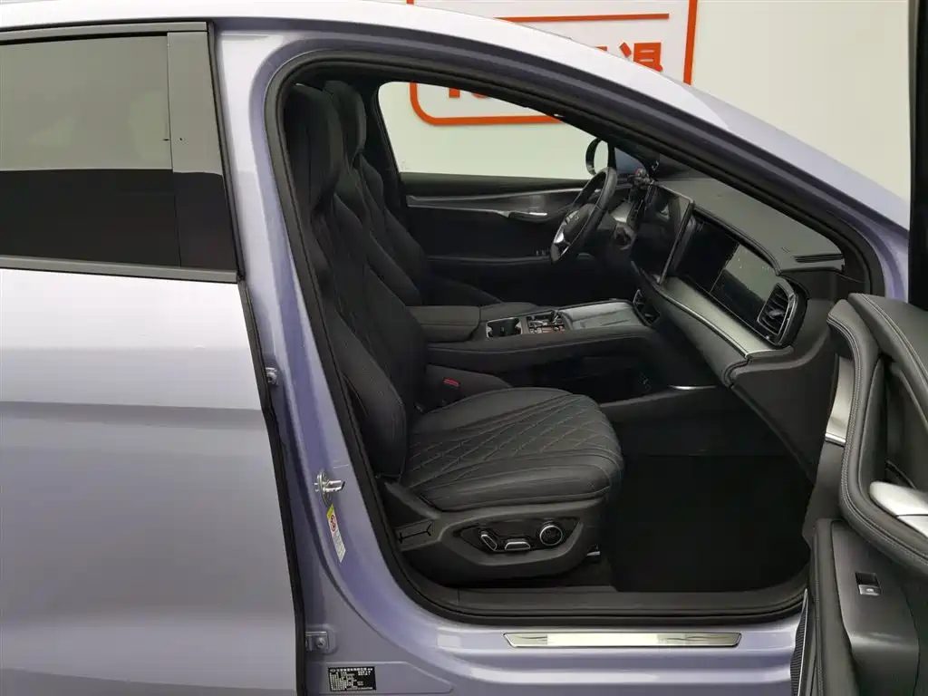 BYD Sealion 07 2025 — миниатюра 22