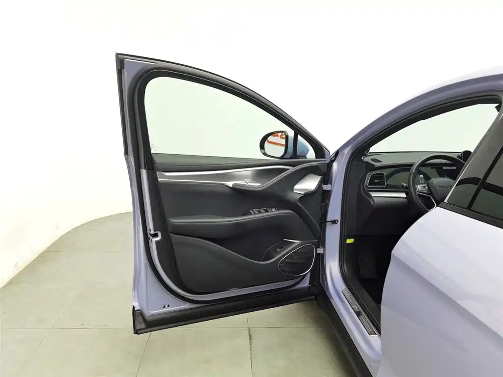 BYD Sealion 07 2025 — миниатюра 8
