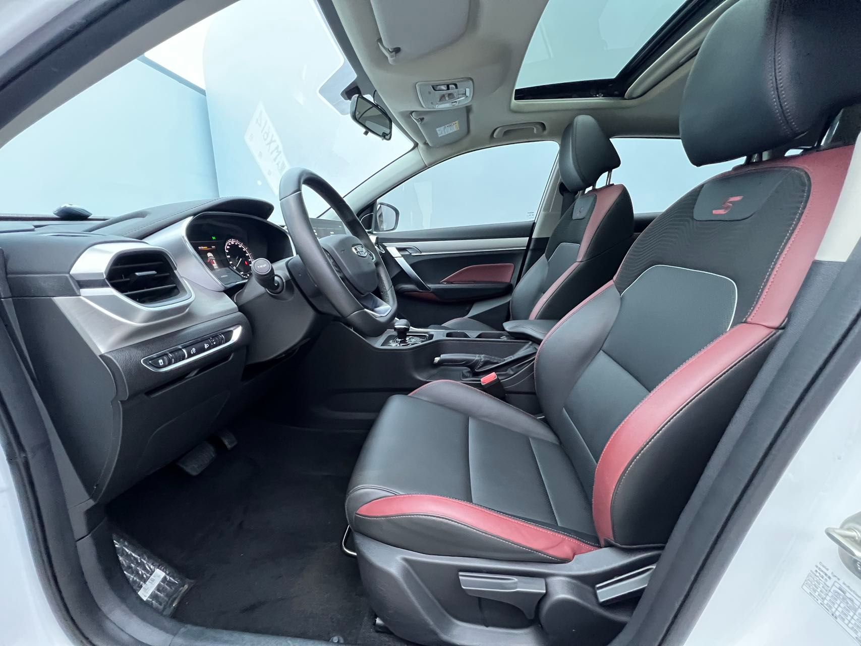 Geely Binyue 2021 — миниатюра 6