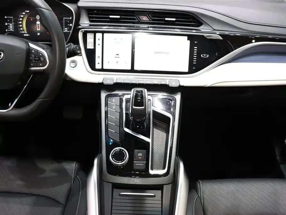 Geely Boyue 2022 — миниатюра 15