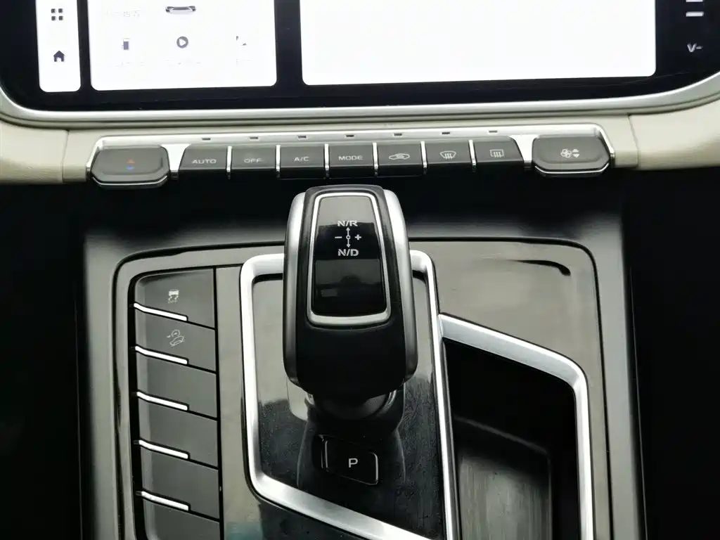 Geely Boyue 2023 — миниатюра 13
