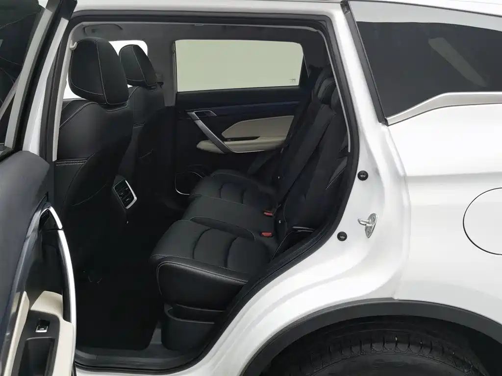 Geely Boyue 2023 — миниатюра 15