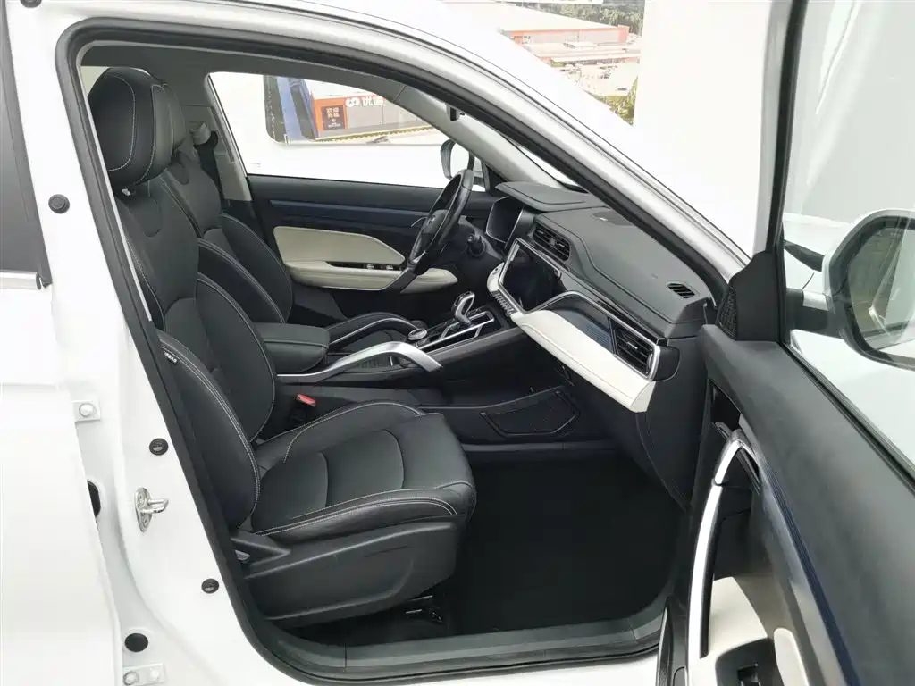 Geely Boyue 2023 — миниатюра 22