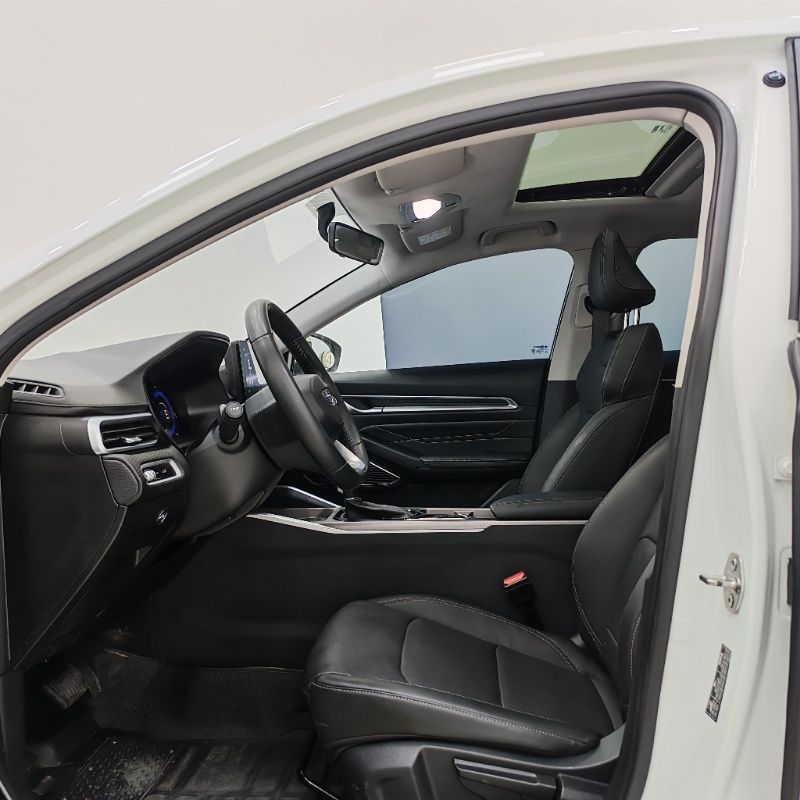 Geely Emgrand 2022 — миниатюра 9
