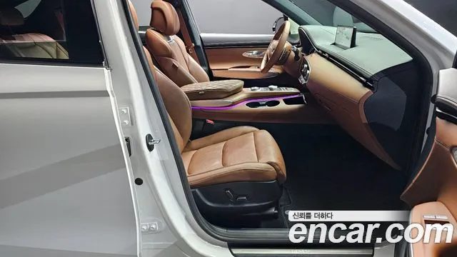 Genesis GV70 2023 — миниатюра 10