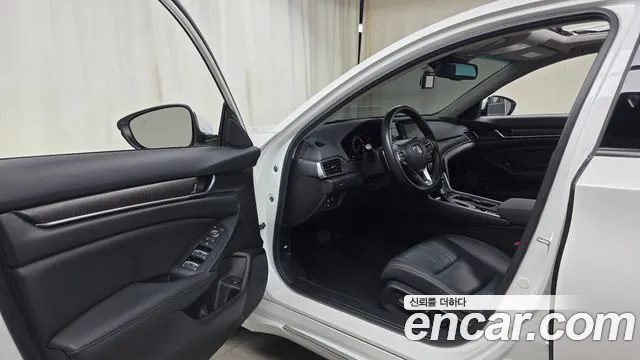 Honda Accord 2021 — миниатюра 10