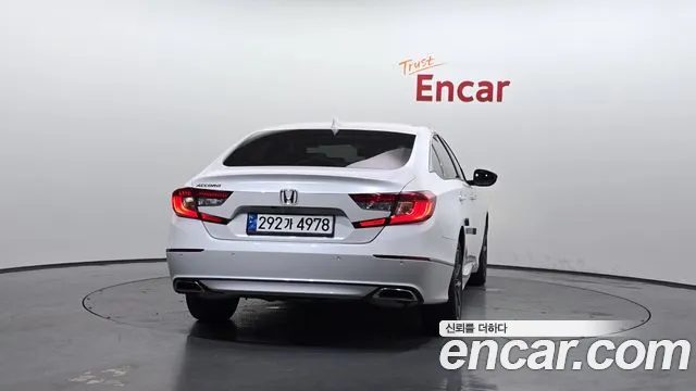 Honda Accord 2022 — миниатюра 4