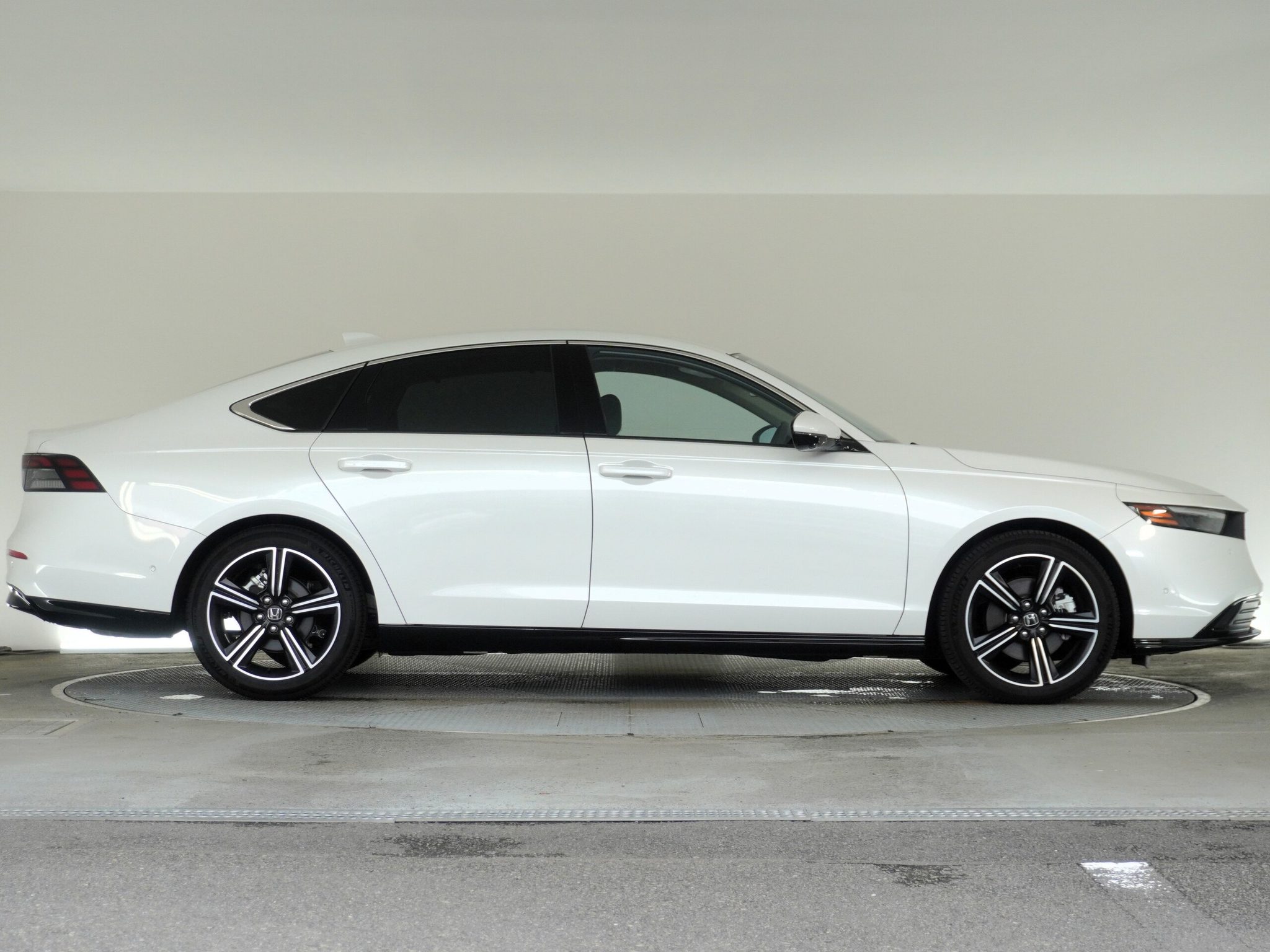 Honda Accord 2024 — миниатюра 7