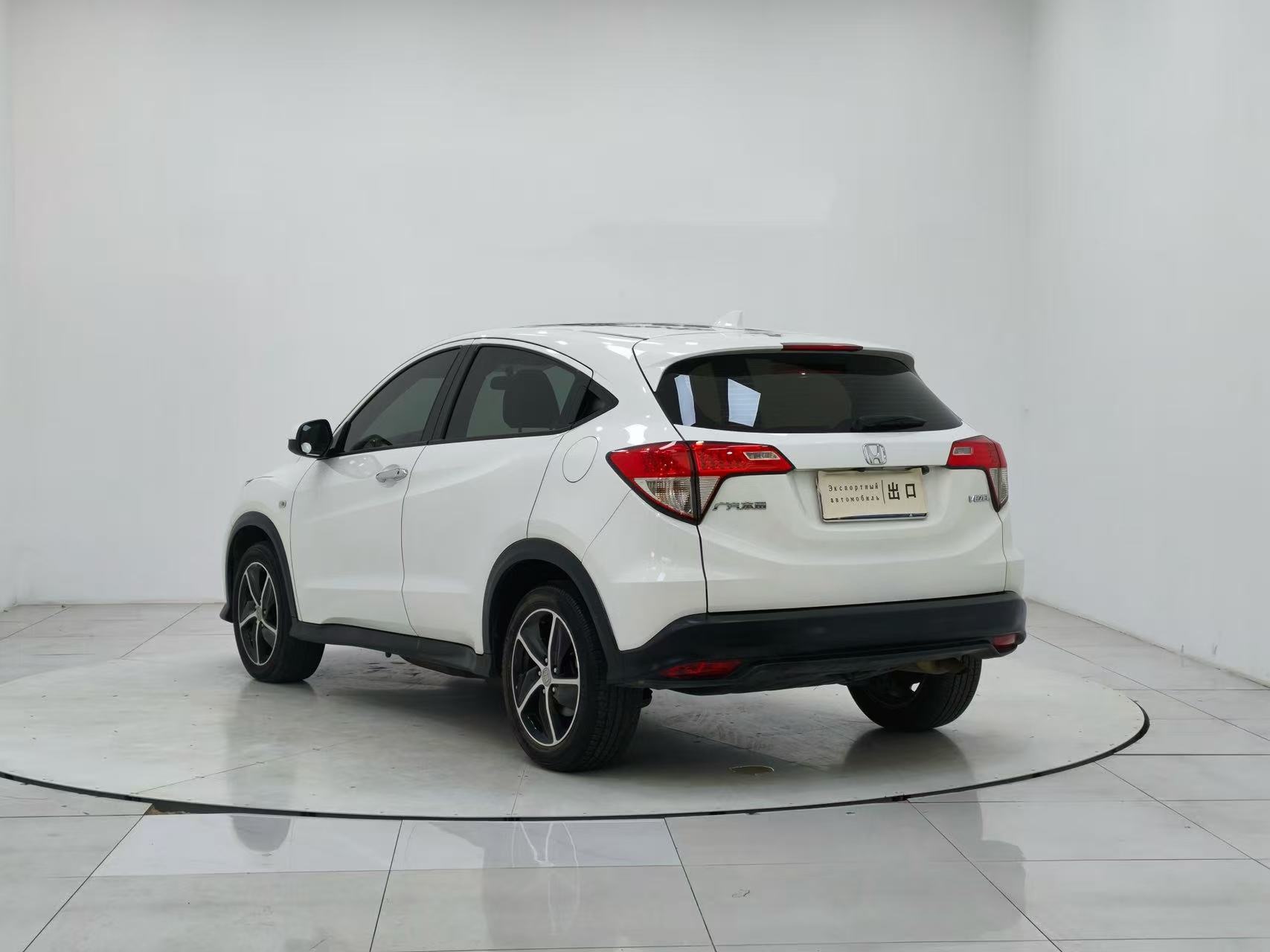 Honda Vezel 2020 — фото 3