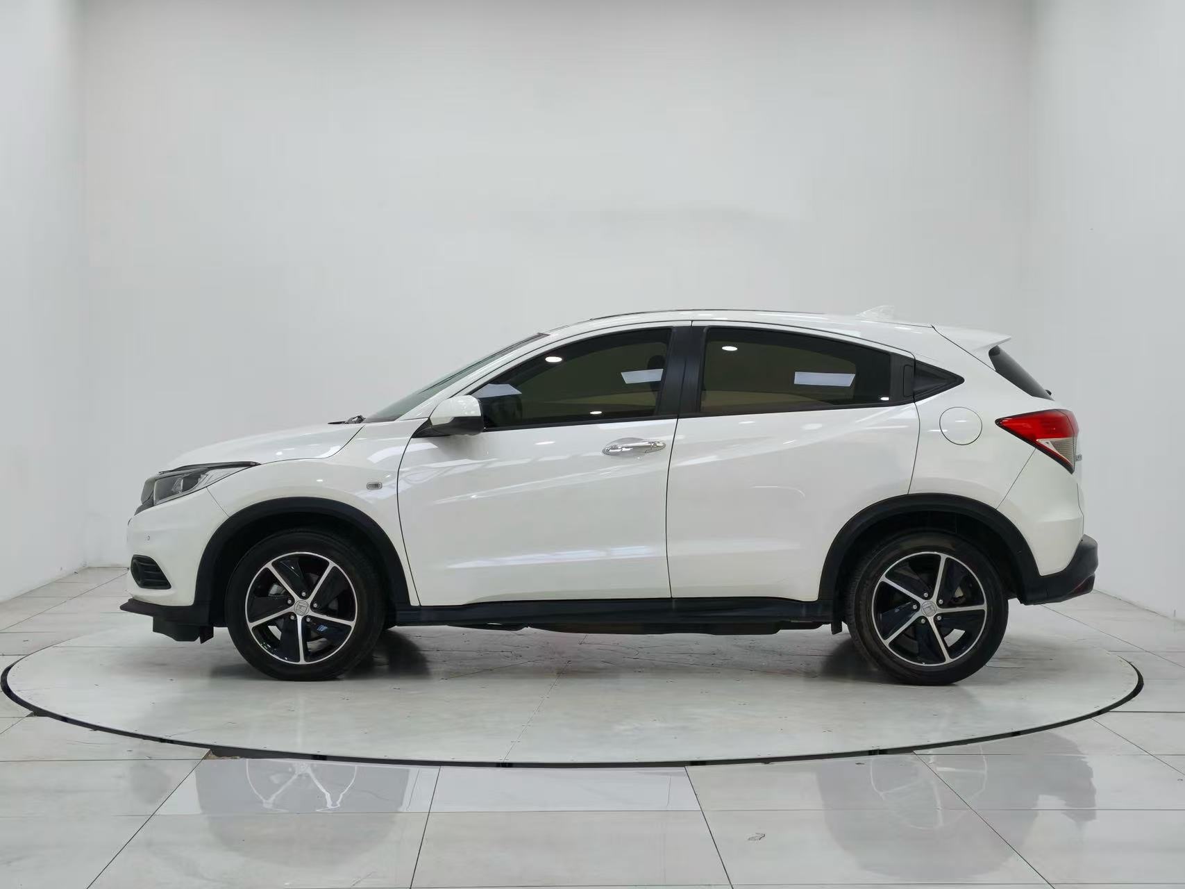 Honda Vezel 2020 — фото 5