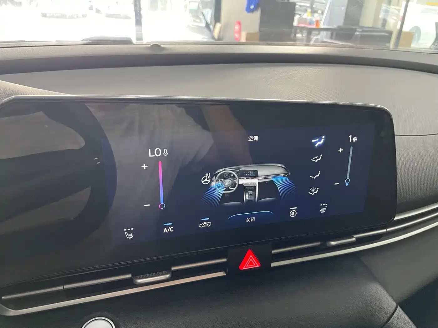 Hyundai Elantra 2021 — миниатюра 14