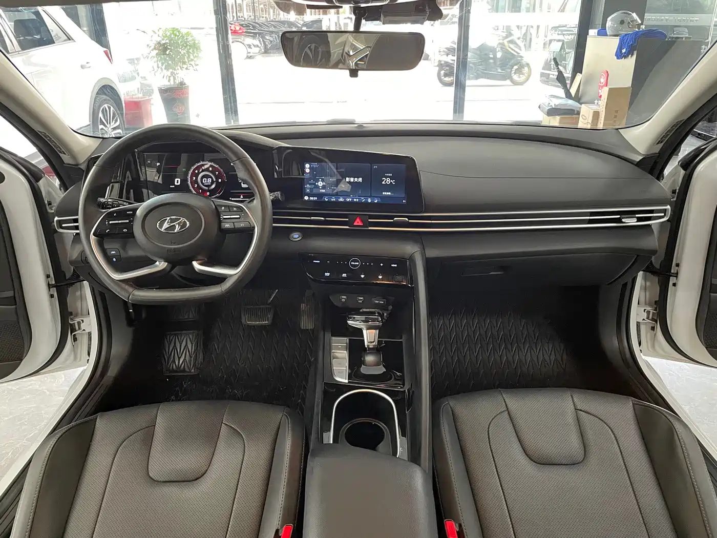Hyundai Elantra 2021 — миниатюра 8