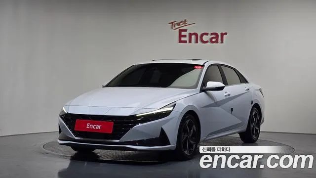 Hyundai Elantra 2021 — фото 1