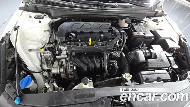 Hyundai Elantra 2021 — миниатюра 6