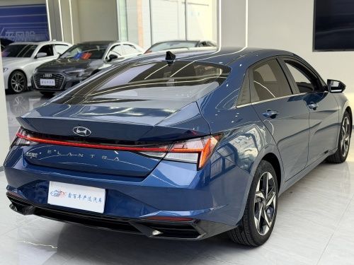 Hyundai Elantra 2022 — фото 4