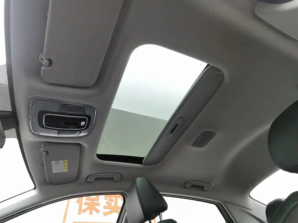 Hyundai Elantra 2023 — миниатюра 14