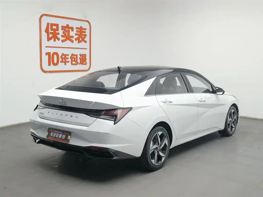 Hyundai Elantra 2023 — фото 2