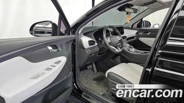 Hyundai Santa Fe 2021 — миниатюра 10
