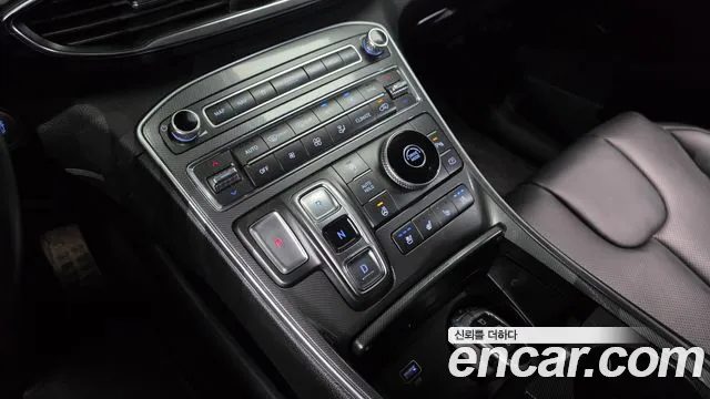 Hyundai Santafe 2021 — миниатюра 9