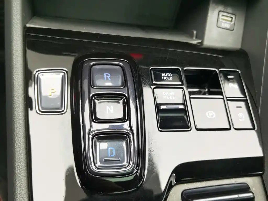Hyundai Sonata 2023 — миниатюра 13