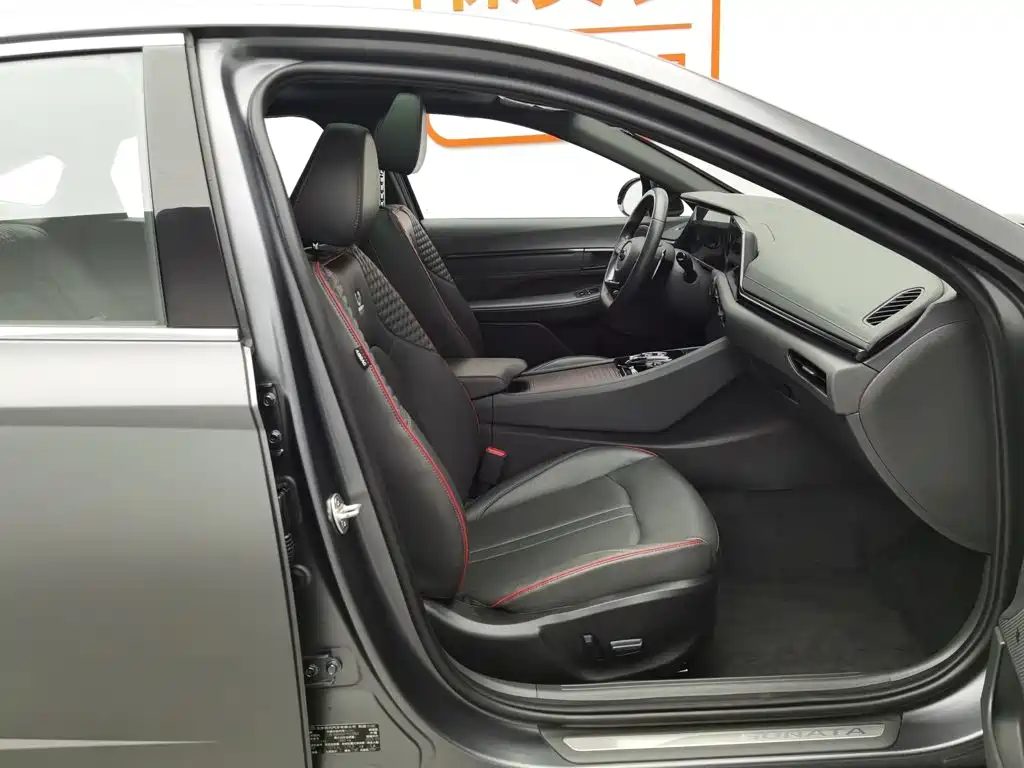 Hyundai Sonata 2023 — миниатюра 23