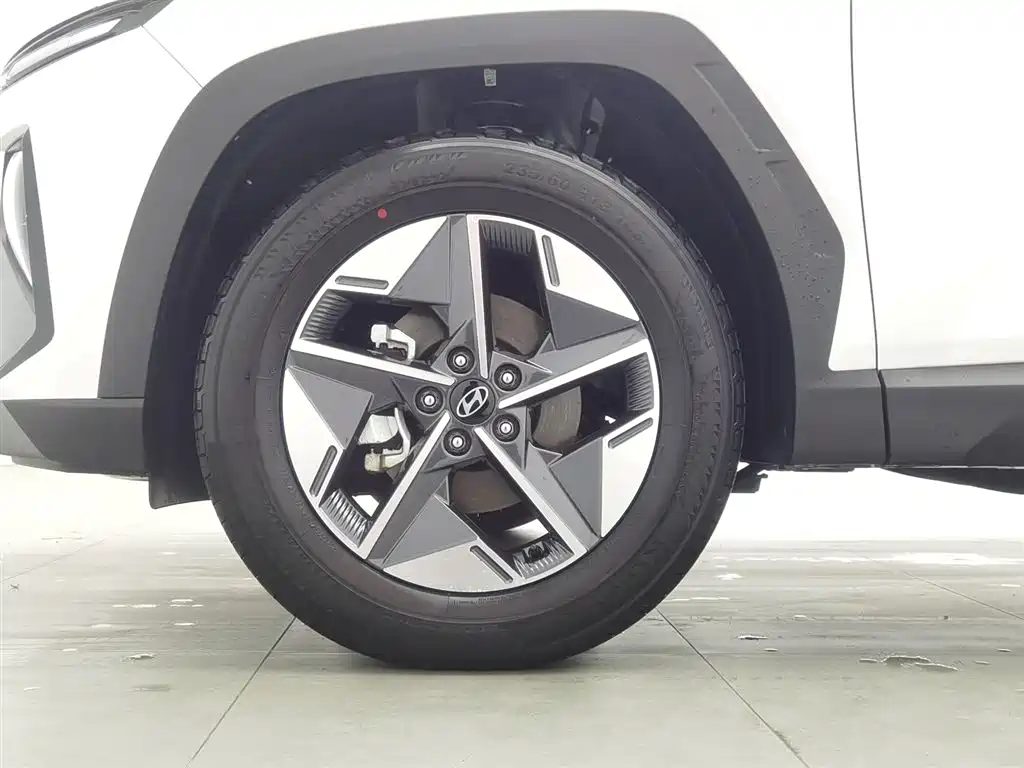 Hyundai Tucson 2025 — миниатюра 17