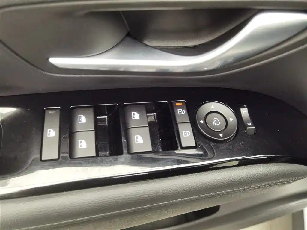 Hyundai Tucson 2025 — миниатюра 9