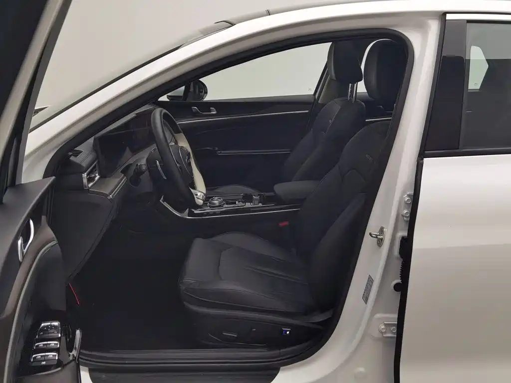 Kia K5 2021 — миниатюра 10