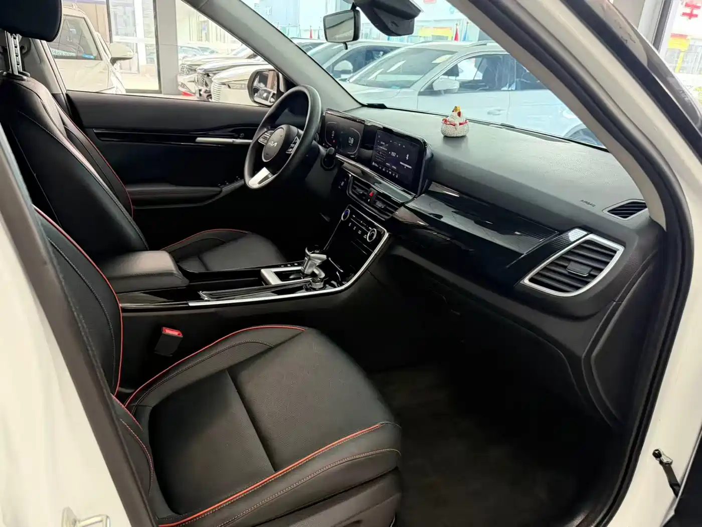 Kia Seltos 2023 — миниатюра 9