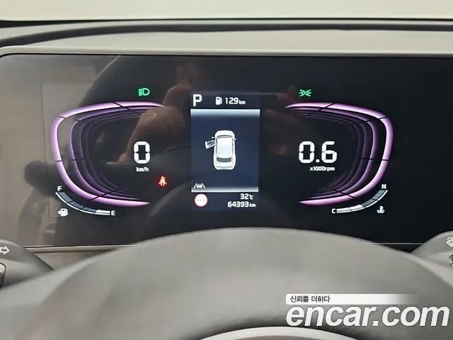 Kia Sportage 2023 — миниатюра 8