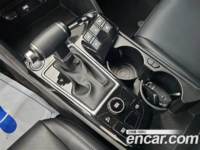 Kia Sportage 2023 — миниатюра 9