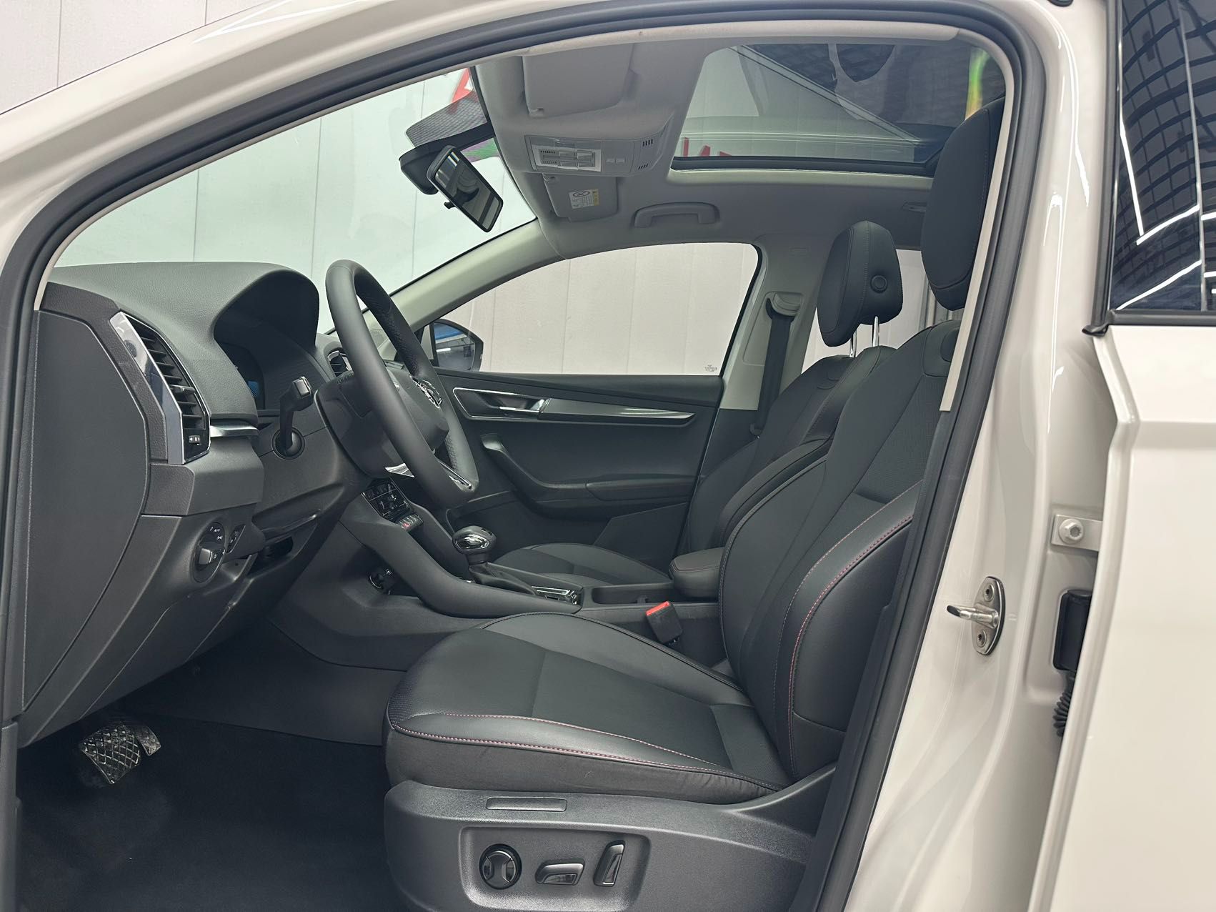 Skoda Karoq 2022 — миниатюра 8